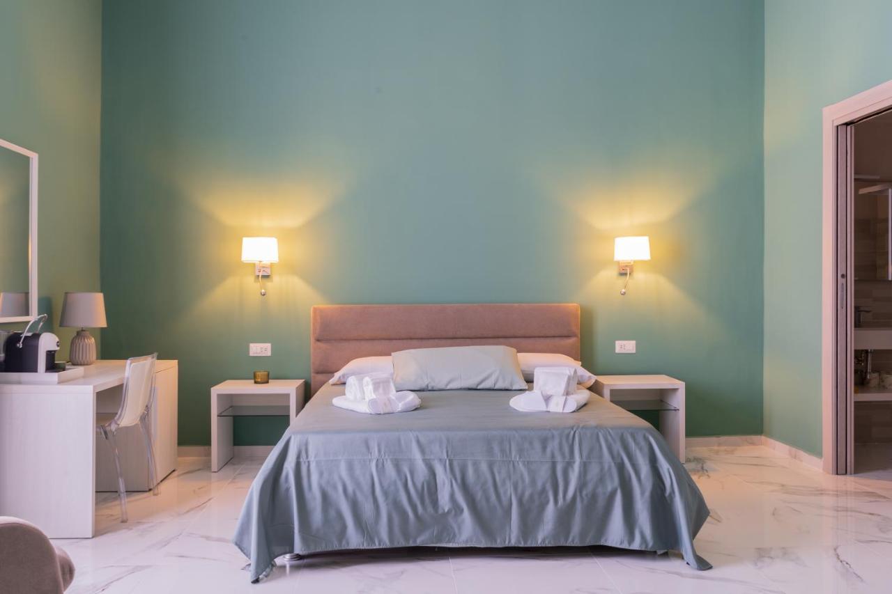 Le Suite Crotone Luaran gambar