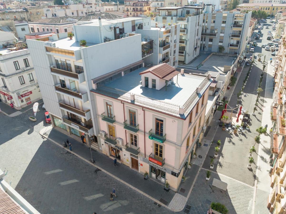 Le Suite Crotone Luaran gambar